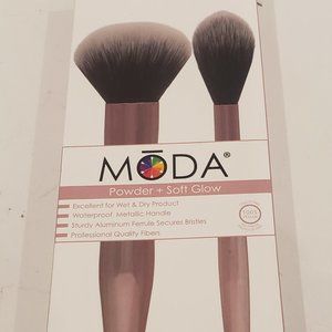 MŌDA Limited Edition 2pc Powder & Soft Glow Kit